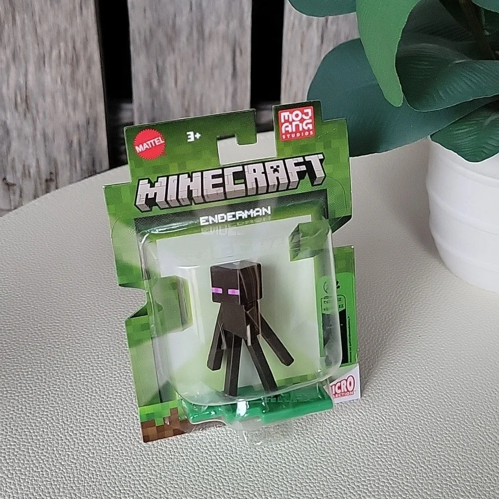 Mattel Minecraft Enderman Figure in Black and Green Packaging